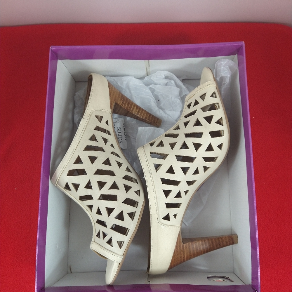 Me too shoes